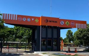 Detran-GO realiza leilão com quase 700 veículos