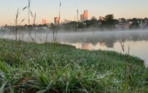 Goiás tem o dia mais frio do ano e geada