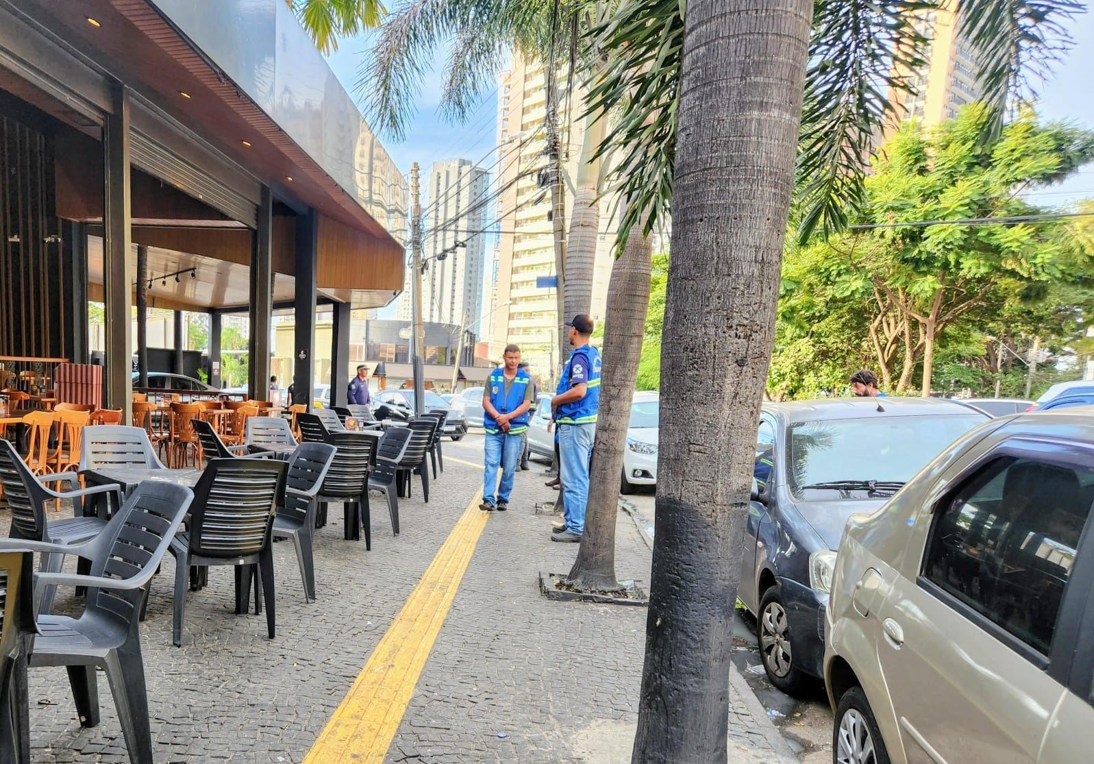 Prefeitura de Goiânia digitaliza emissão de licença para uso de mesas e cadeiras em calçadas