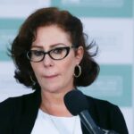 PGR pede prisão preventiva e inclusão de Carla Zambelli em lista da Interpol após deputada deixar o país