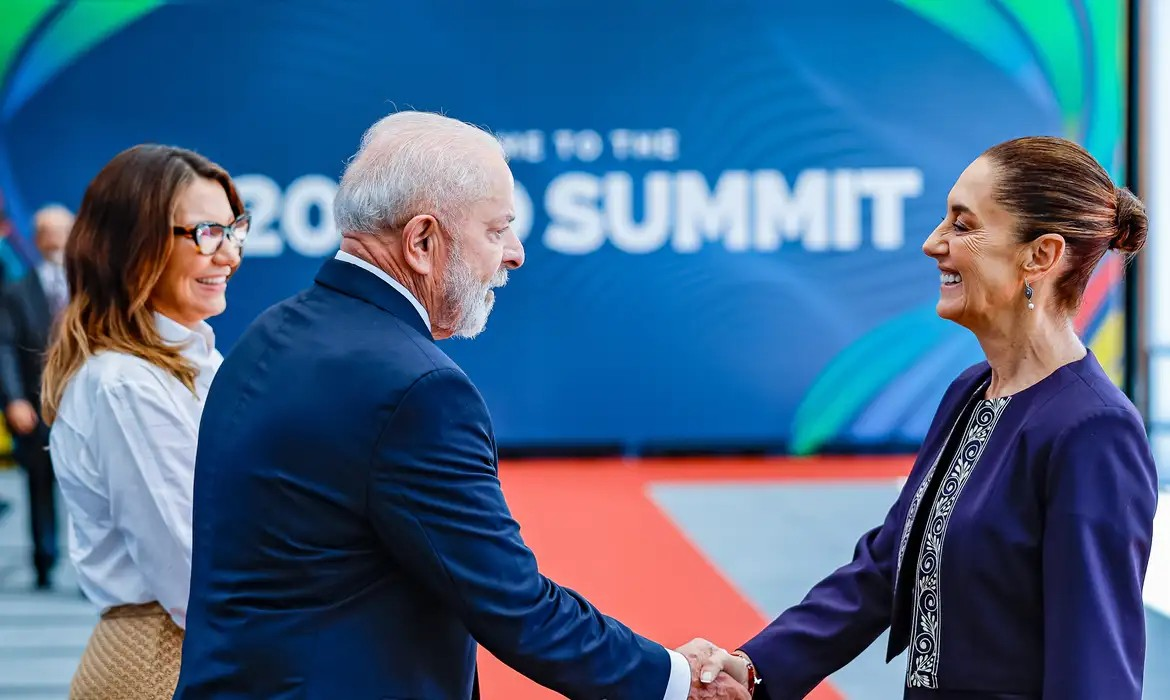 Lula propõe aprofundar relações econômicas e comerciais com o México Lula propõe aprofundar relações econômicas e comerciais com o México