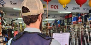 Temporada Araguaia: Procon Goiás encontra variação de quase 245% em preços de produtos de camping e pesca