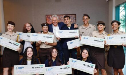 Estudantes da rede pública alcançam melhor média histórica na redação do Enem