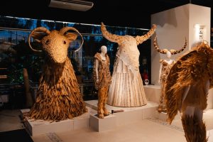 Mostra em Goiânia une moda autoral, arte e meio ambiente