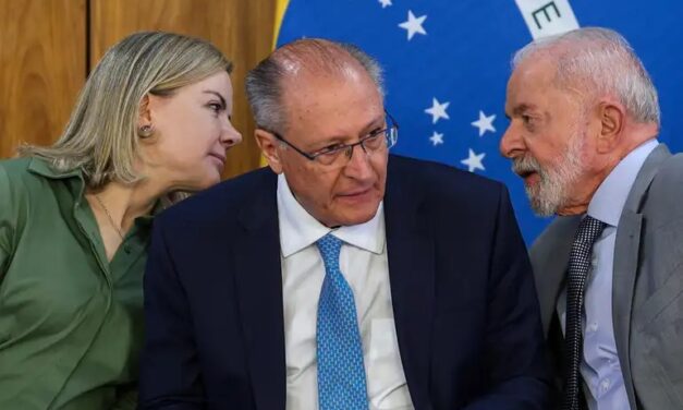 Governo Lula manda carta aos EUA, cobra negociação e critica tarifaço