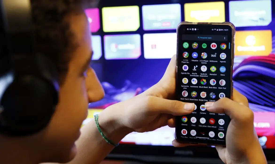 Diminui número de casas com TV por assinatura; 43,4% têm streaming Diminui número de casas com TV por assinatura; 43,4% têm streaming