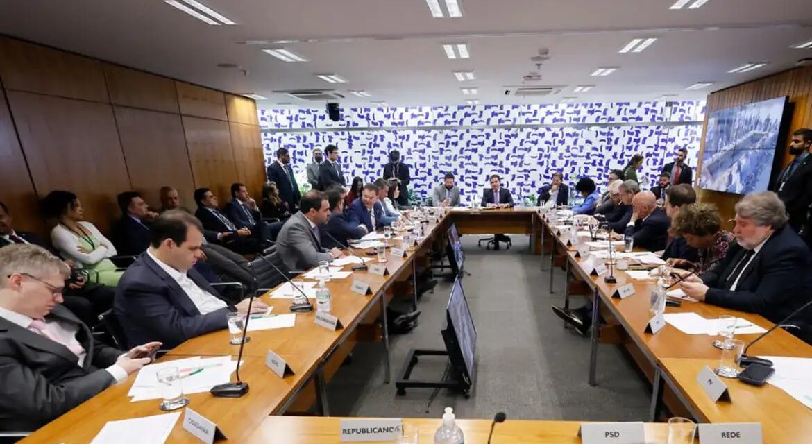 Câmara apresenta texto sobre adultização infantil nas redes em 30 dias