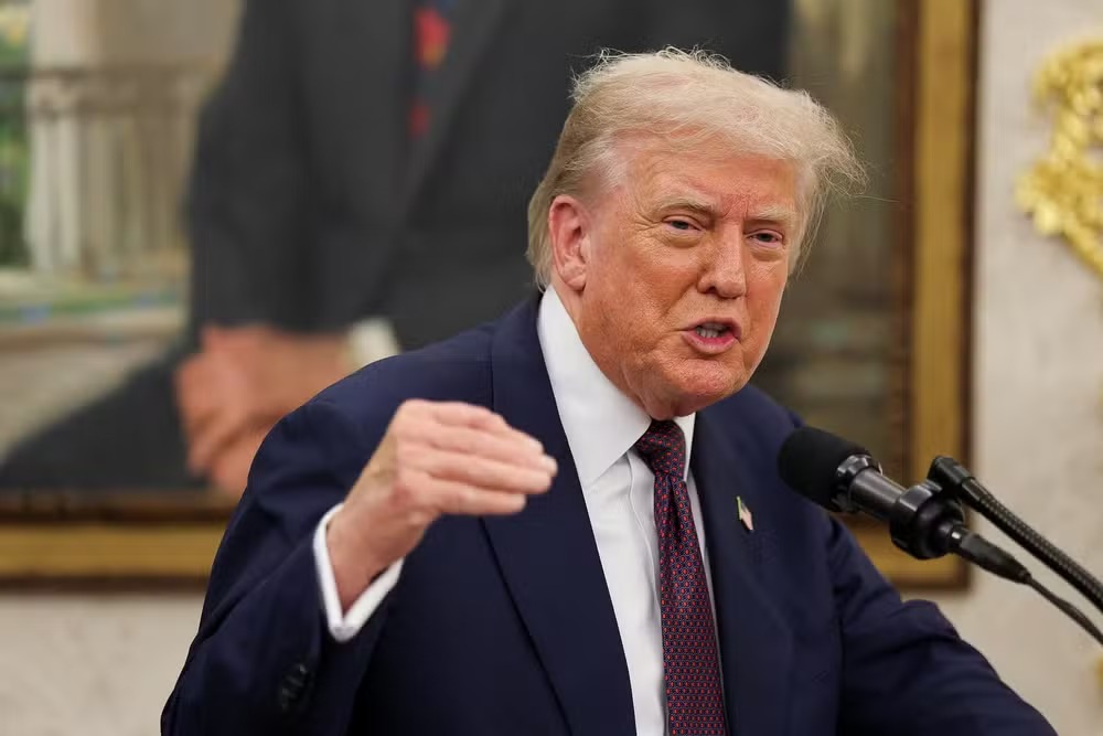 Trump diz que EUA vão impor tarifa de cerca de 100% sobre chips importados ao país