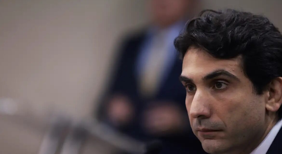 Taxa de juros deve ficar alta por período prolongado, diz Galípolo