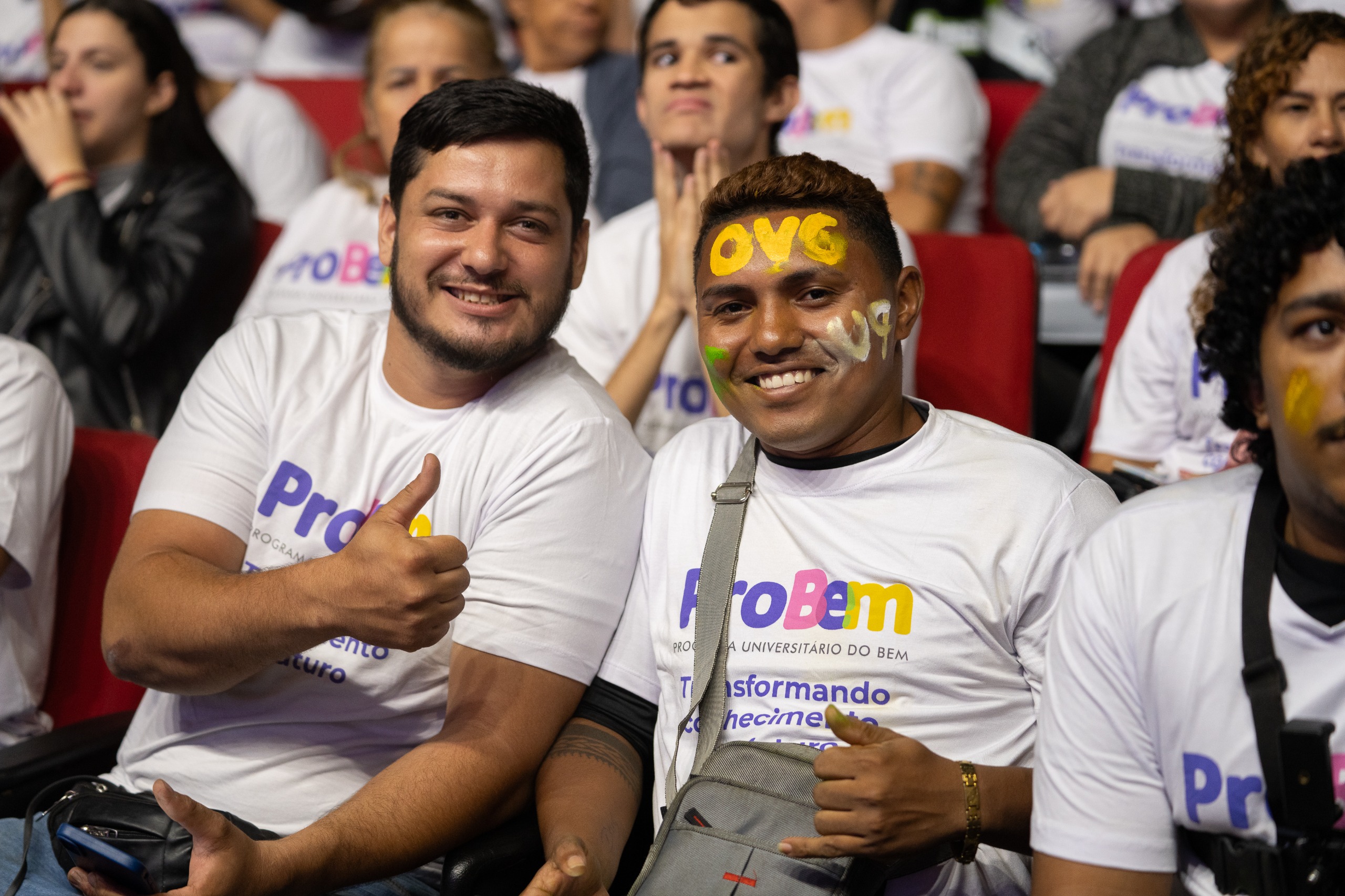 Goiás alcança maior taxa de jovens de baixa renda no ensino superior brasileiro em 2024