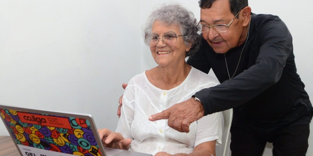 Goiás Social abre 600 vagas para curso gratuito de inclusão digital para idosos em 15 cidades
