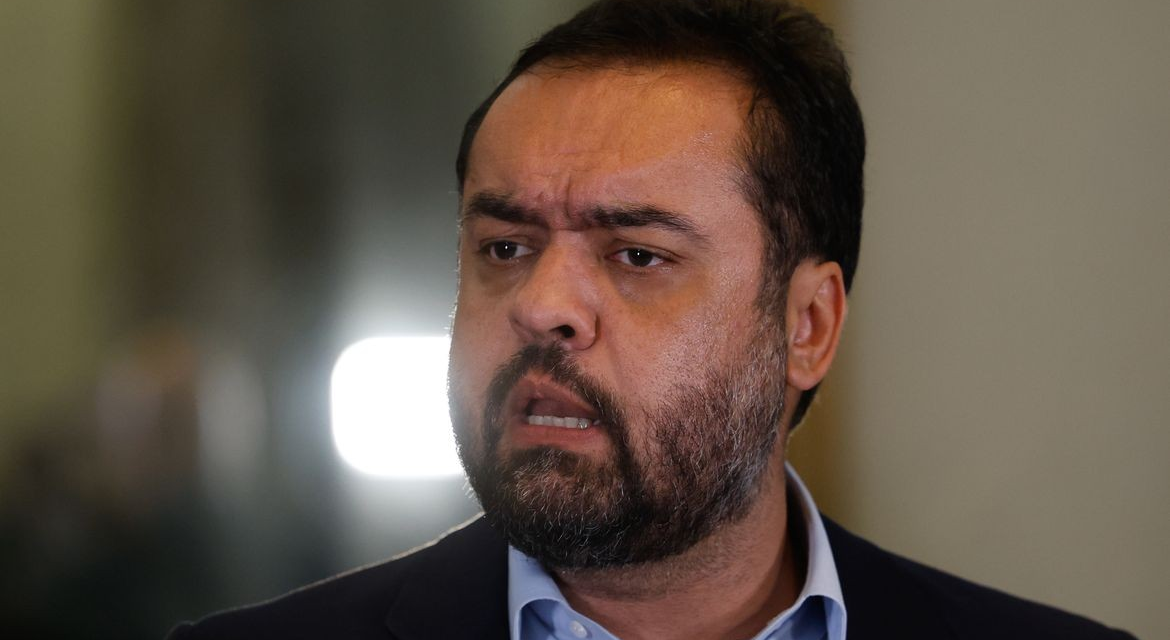 Castro pede mais apoio federal; governo diz que não recebeu pedido