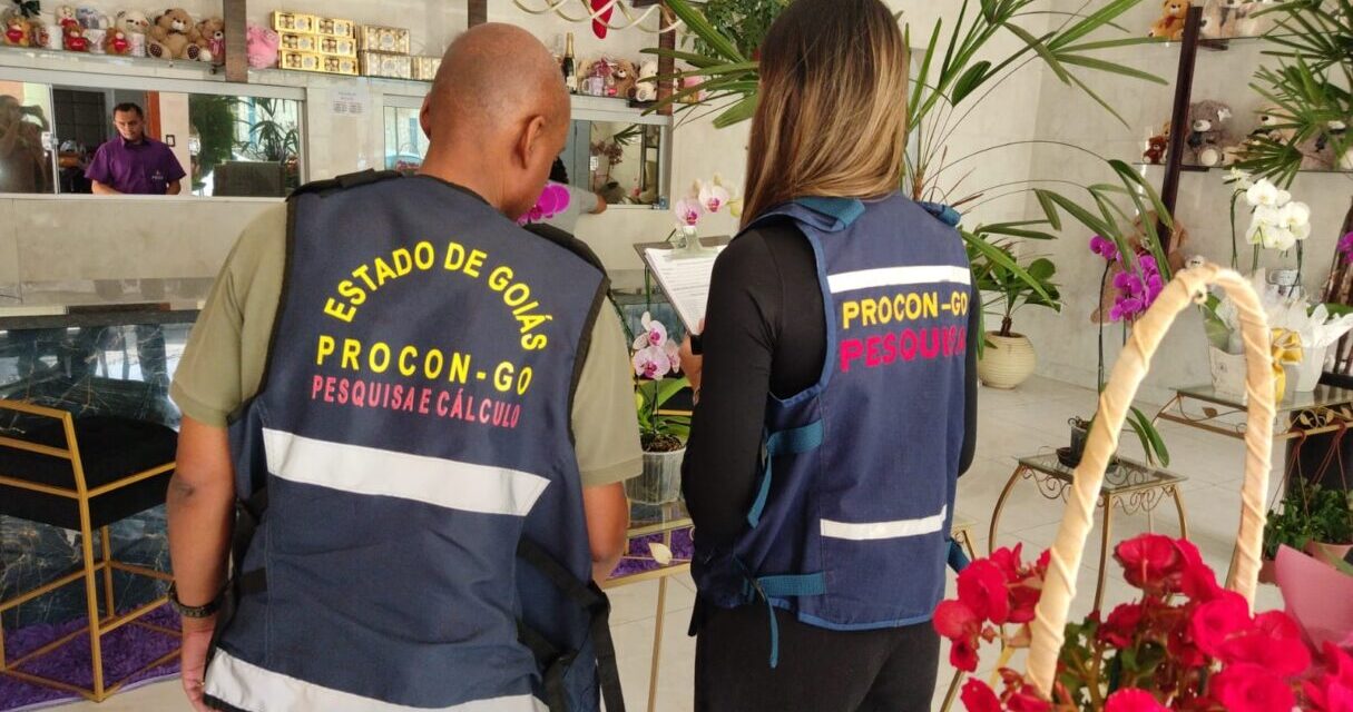 Variação em preços de flores para Dia de Finados passa de 580%