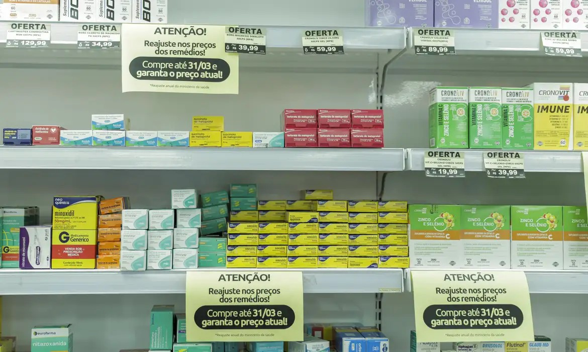 Senado aprova isenção de tributos para doação de medicamentos Senado aprova isenção de tributos para doação de medicamentos