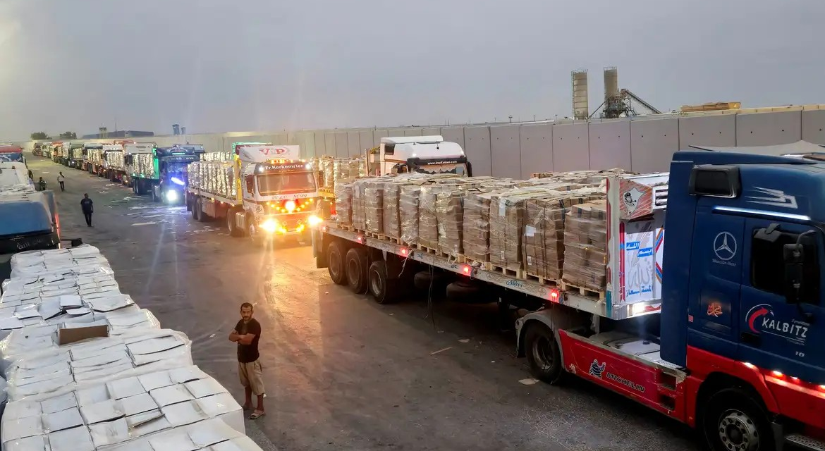 Israel autoriza retomada de ajuda humanitária em Gaza após ataques
