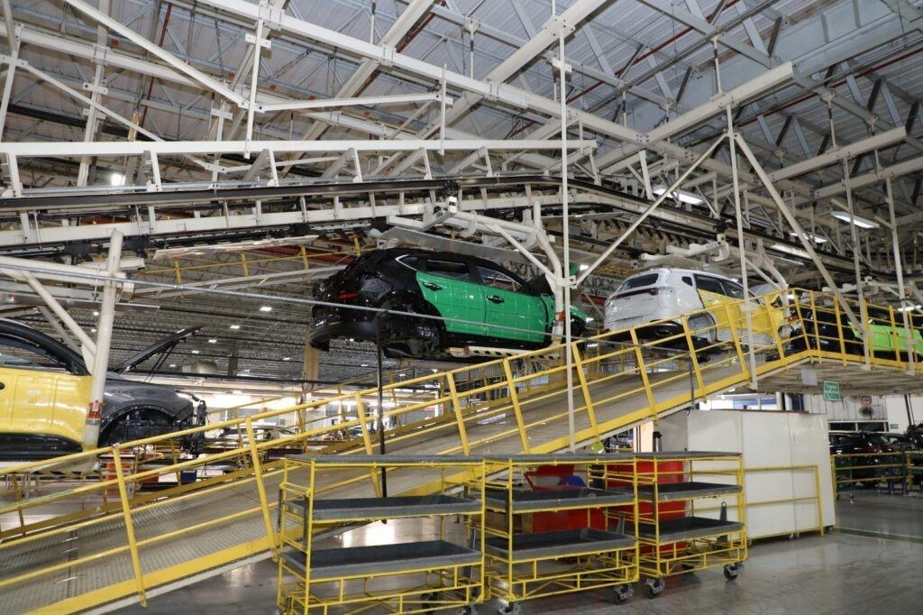 Indústria goiana tem maior crescimento do país em outubro; alta é a maior dos últimos quatro anos Indústria goiana tem maior crescimento do país em outubro; alta é a maior dos últimos quatro anos