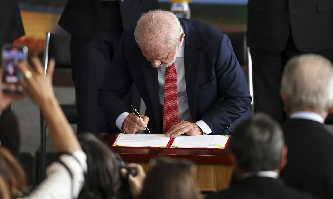 Com o veto de Lula ao PL da Dosimetria, relator no Senado apresenta PL da Anistia