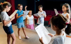 Theatro Sebastião Pompeu de Pina, em Pirenópolis (GO) oferece programação cultural gratuita em janeiro