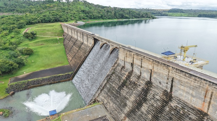 Barragem do Reservatório João Leite volta a liberar água Barragem do Reservatório João Leite volta a liberar água