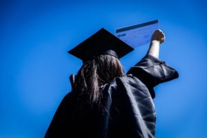 Socioeducandos recebem certificados de cursos profissionalizantes em Goiânia Socioeducandos recebem certificados de cursos profissionalizantes em Goiânia