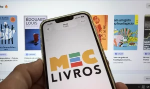 MEC Livros empresta mais de 3 mil títulos por dia; veja os mais lidos