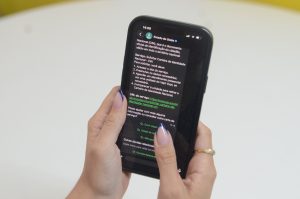 Goianos podem renovar CNH e solicitar segunda via da Carteira de Identidade Nacional pelo WhatsApp