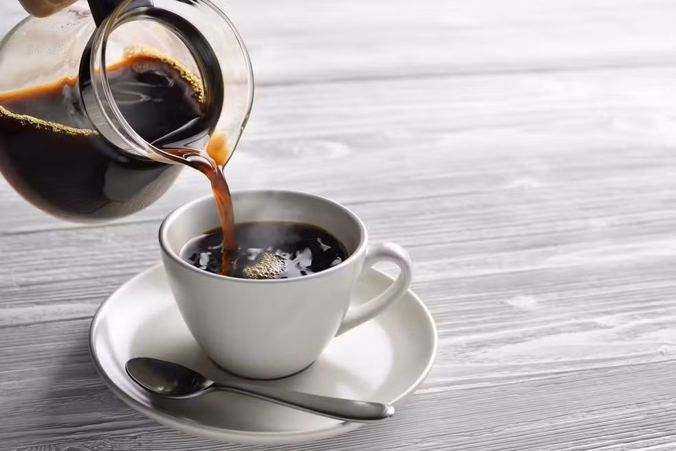 Quanto café é saudável tomar por dia? Estudo indica consumo associado a menor risco de doenças do coração
